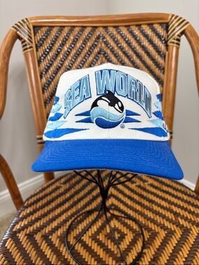 Vintage Logo Athletic Sea World Shamu Diamond Cut Snapback Hat Rare